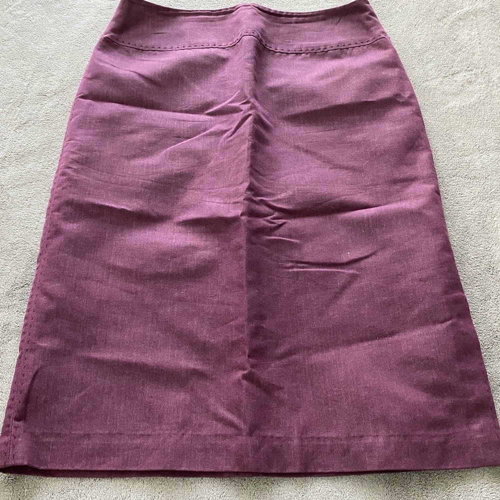 BCBG Light Burgundy Pencil Skirt Size 6
